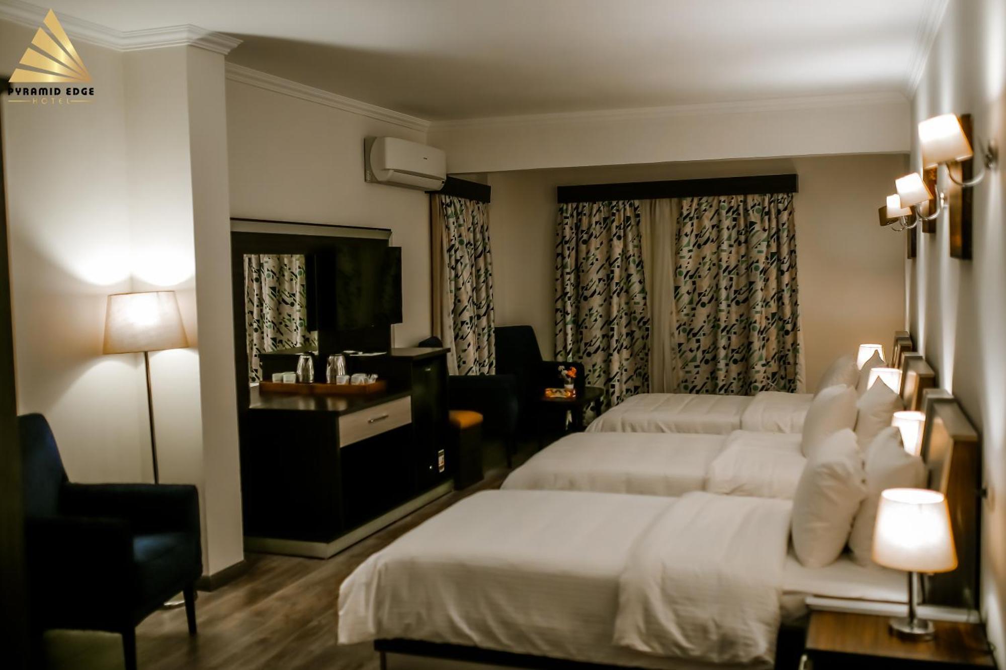 Pyramid Edge Hotel & Exclusive Pyramids View Rooftop Kafret el-Gabal Zewnętrze zdjęcie