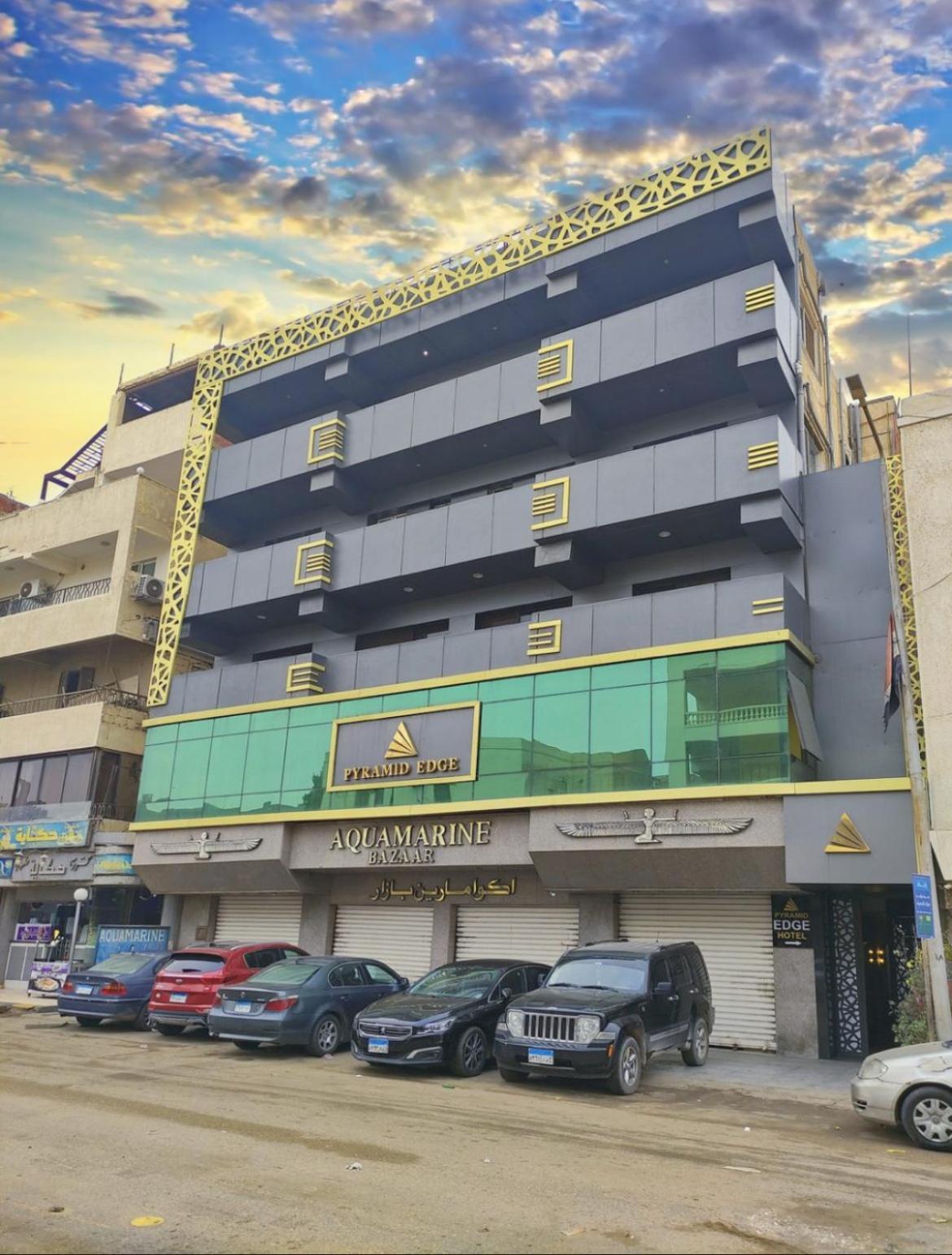 Pyramid Edge Hotel & Exclusive Pyramids View Rooftop Kafret el-Gabal Zewnętrze zdjęcie